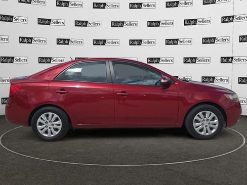 Used 2010 Kia Forte EX image 7