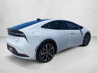 New 2026 Toyota Prius Plug-In Hybrid FWD video 2