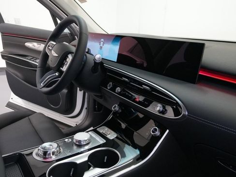 New 2026 Genesis GV70 2.5T image 39