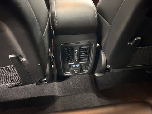 Used 2021 Jeep Grand Cherokee Limited w/ Premium Lighting Group image 30