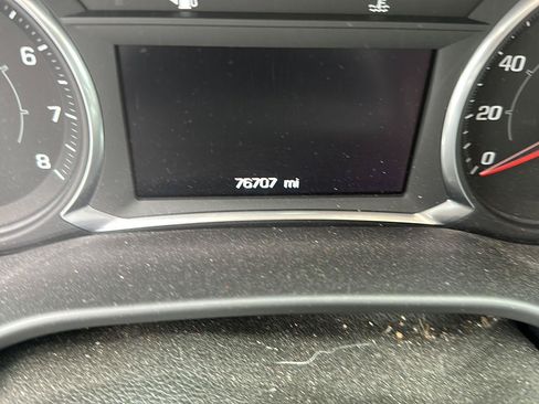 Used 2017 GMC Acadia SLT AWD/4WD image 8
