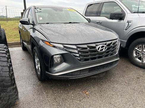 Used 2024 Hyundai Tucson SE image 2