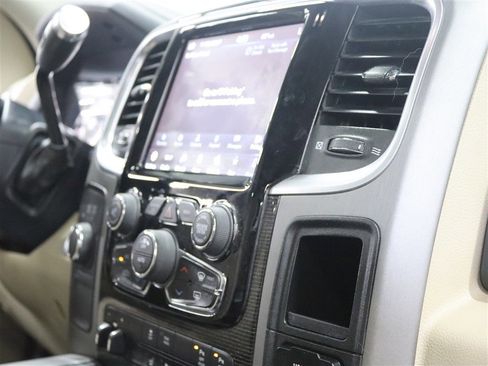 Used 2018 RAM 2500 Limited image 37