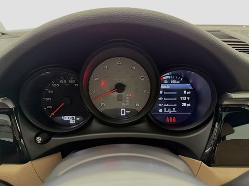 Certified 2021 Porsche Macan S w/ Premium Package Plus AWD/4WD image 17