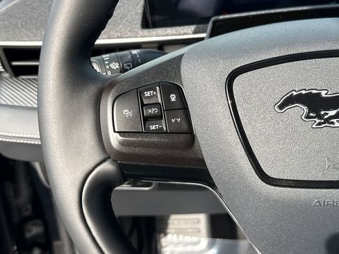 Certified 2025 Ford Mustang Mach-E Premium image 15