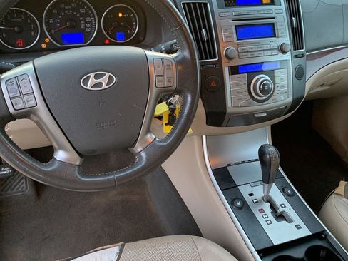 Used 2010 Hyundai Veracruz Limited image 13