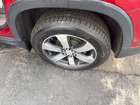 Used 2018 Chevrolet Traverse LT image 32