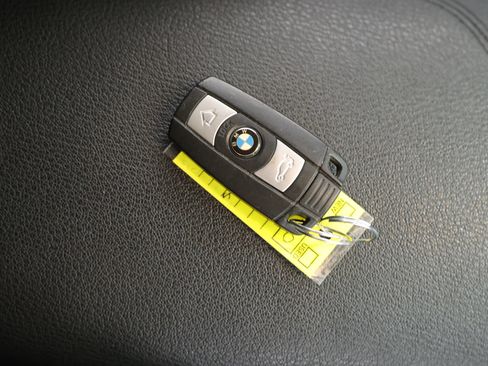 Used 2013 BMW Z4 sDrive28i RWD image 5