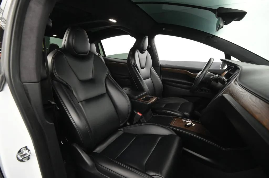 Used 2020 Tesla Model X Long Range AWD/4WD image 46