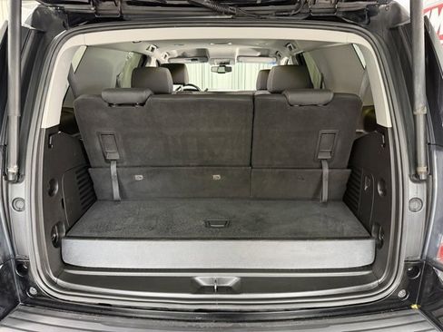 Used 2019 GMC Yukon SLE w/ Convenience Package image 9