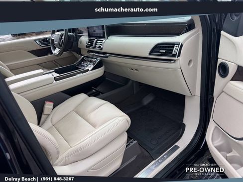 Used 2020 Lincoln Navigator Reserve RWD image 16