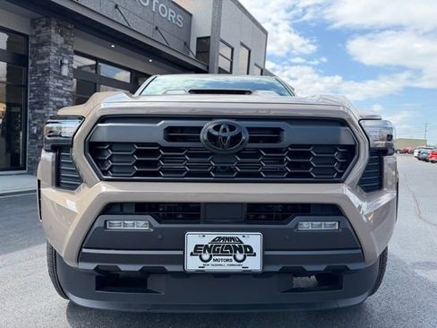 Used 2026 Toyota Tacoma TRD Off-Road AWD/4WD image 16
