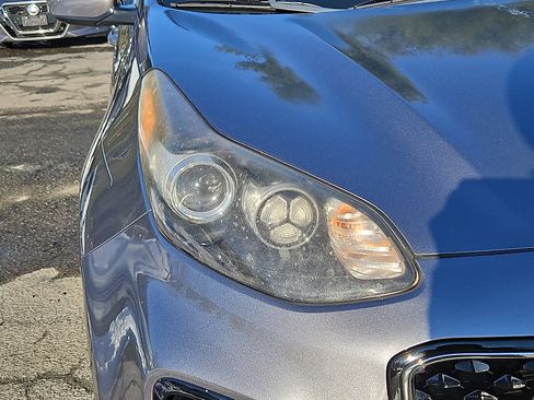 Used 2018 Kia Sportage LX image 10