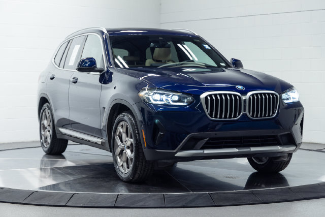 Used 2024 BMW X3 xDrive30i w/ Premium Package AWD/4WD image 4
