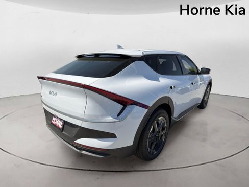New 2026 Kia EV6 Light RWD image 4