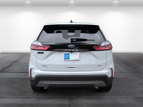Used 2024 Ford Edge SEL AWD/4WD image 7