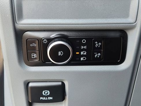 Used 2025 Ford F150 XLT w/ Equipment Group 301A Standard image 21