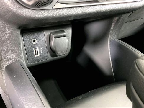 New 2025 Nissan Versa S w/ Trunk Package FWD image 31