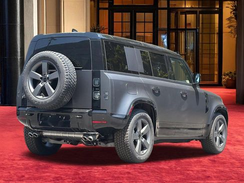 New 2026 Land Rover Defender 110 X-Dynamic SE AWD/4WD image 10