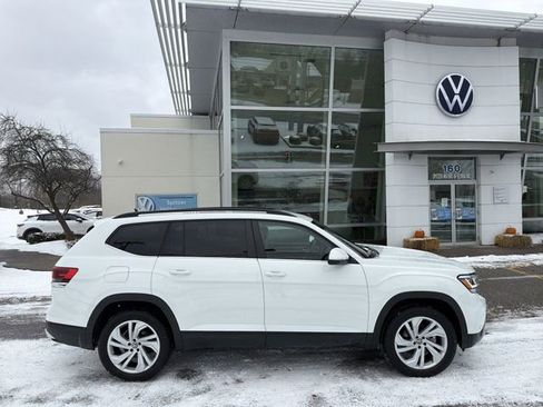 Used 2023 Volkswagen Atlas SE image 11