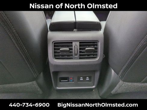 Certified 2024 Nissan Rogue SL w/ SL Premium Package image 22
