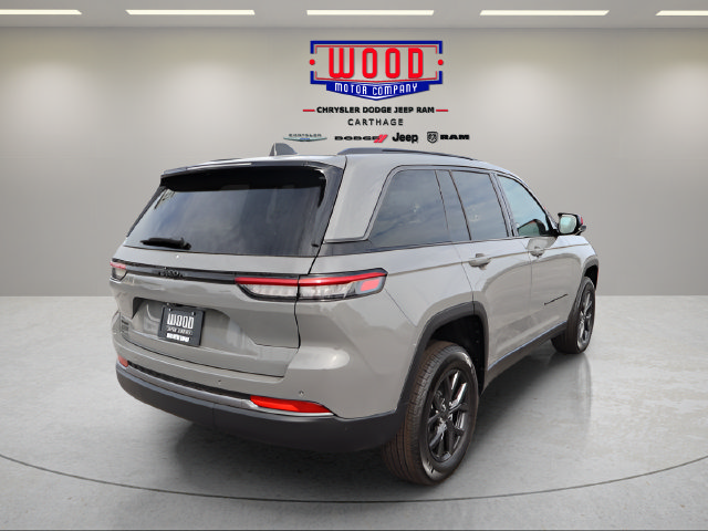 New 2027 Jeep Grand Cherokee Altitude AWD/4WD image 3