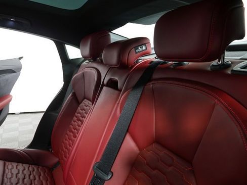 Used 2023 Audi e-tron GT Prestige image 21