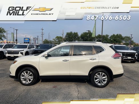 Used 2015 Nissan Rogue SV w/ SV Premium Package AWD/4WD image 8