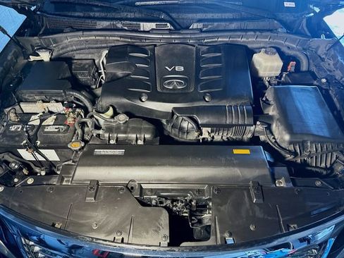 Used 2011 INFINITI QX56 4WD w/ Deluxe Touring Pkg image 34