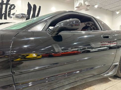 Used 2004 Chevrolet Corvette Z06 w/ Memory Package RWD image 19