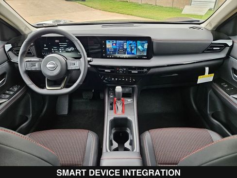 New 2026 Nissan Kicks SR FWD image 19