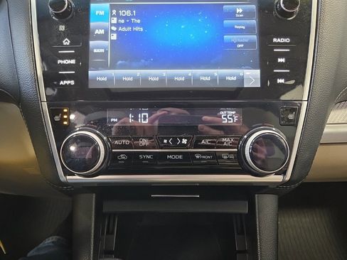 Used 2018 Subaru Outback 2.5i Premium image 27