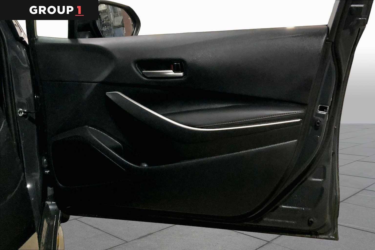Certified 2025 Toyota Corolla SE w/ Convenience Package FWD image 23