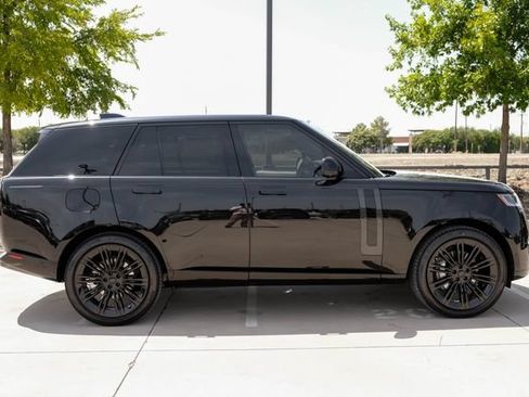 New 2026 Land Rover Range Rover SE AWD/4WD image 8