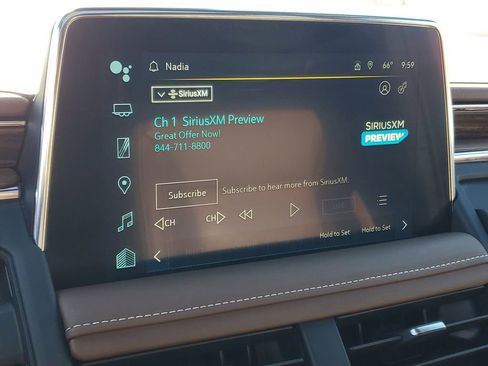 Used 2023 Chevrolet Suburban High Country image 19