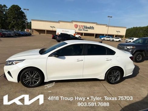 Used 2024 Kia Forte GT-Line FWD image 7