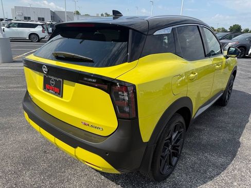 Used 2025 Nissan Kicks SR w/ SR Premium Package AWD/4WD image 38