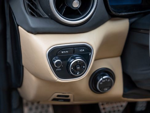 Certified 2016 Ferrari California T image 17