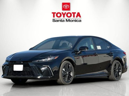 New 2026 Toyota Camry Hybrid image 6