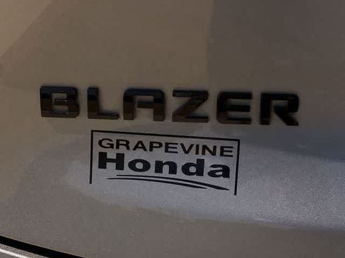 Used 2024 Chevrolet Blazer RS w/ Driver Confidence II Package FWD image 8