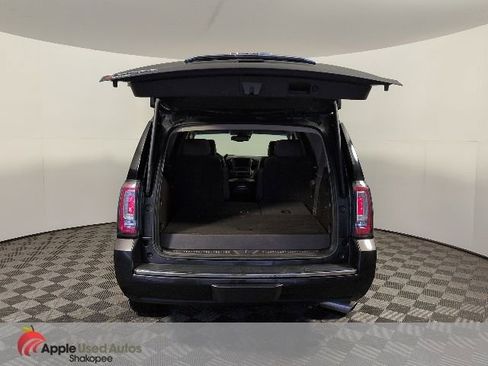 Used 2016 GMC Yukon Denali w/ Open Road Package image 11