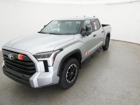New 2026 Toyota Tundra SR5 AWD/4WD image 22