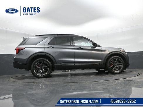 New 2026 Ford Explorer ST-Line w/ ST-Line Street Pack image 34