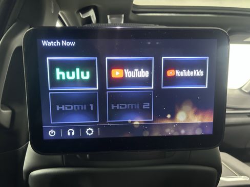 Used 2023 Cadillac Escalade ESV Sport w/ LPO, ONYX Package image 39