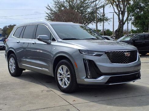New 2025 Cadillac XT6 Luxury image 5