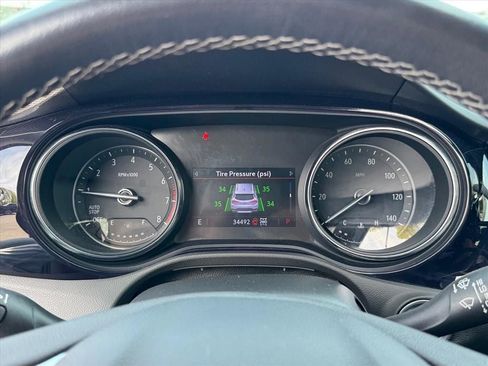 Used 2020 Buick Encore GX Preferred w/ Cold Weather Comfort Package AWD/4WD image 23