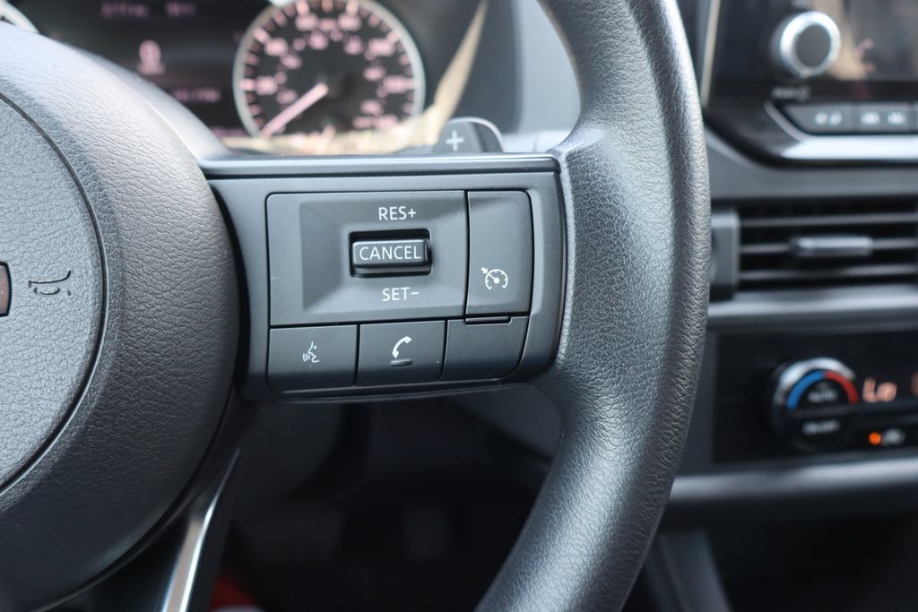 Used 2023 Nissan Pathfinder S AWD/4WD image 8