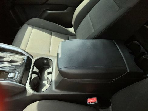 Used 2025 Chevrolet Colorado W/T RWD image 24