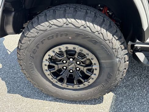 New 2026 Ford Bronco Raptor AWD/4WD image 17
