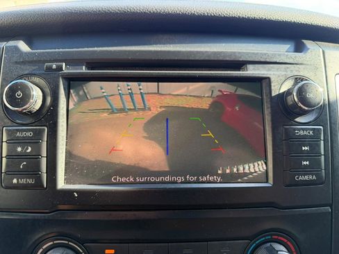 Used 2019 Nissan Titan S image 28